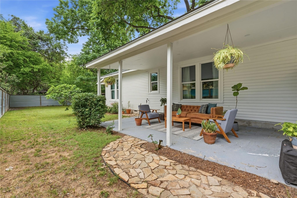 1122 Gunter St - Photo 28