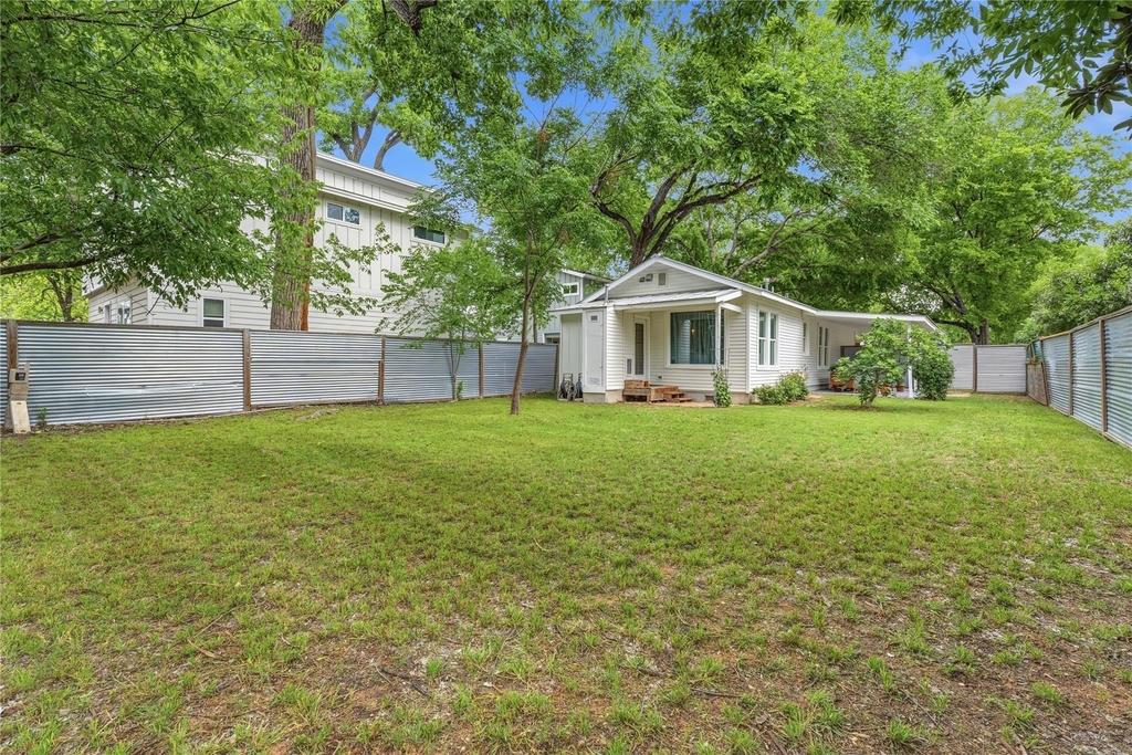 1122 Gunter St - Photo 29