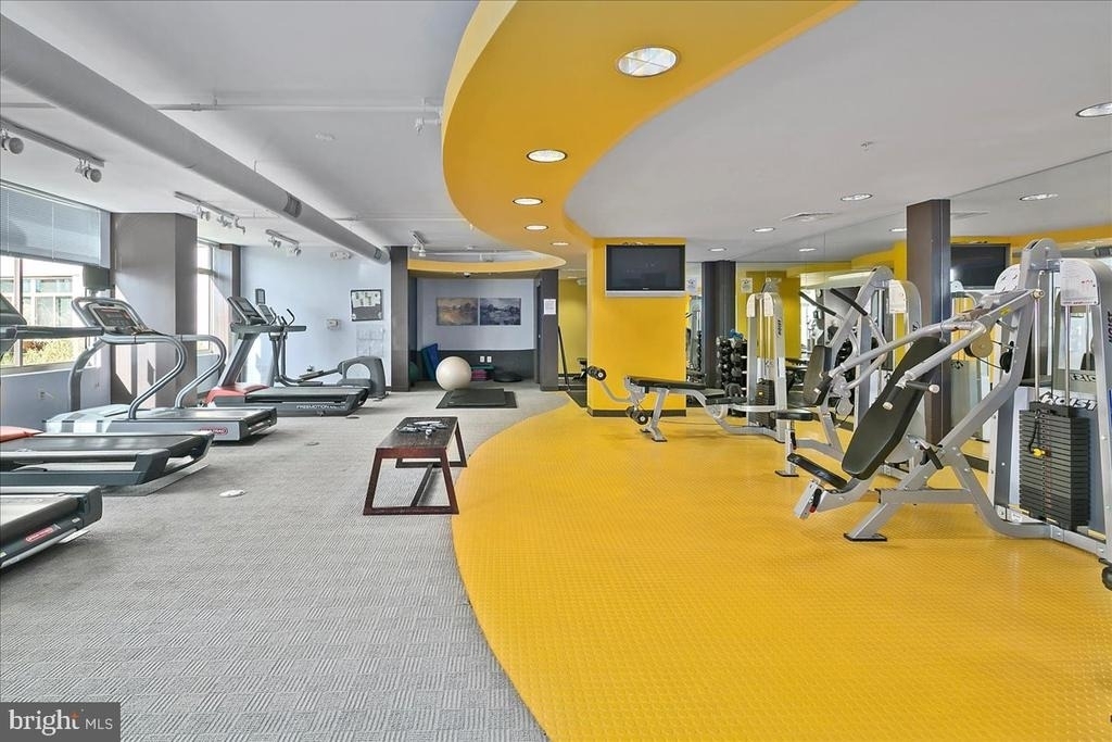 3650 S Glebe Road - Photo 29