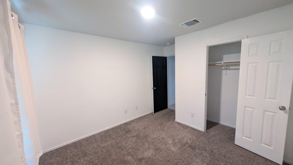 154 Hammond Ct - Photo 8