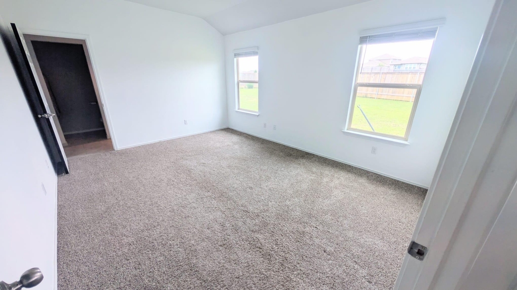 154 Hammond Ct - Photo 3