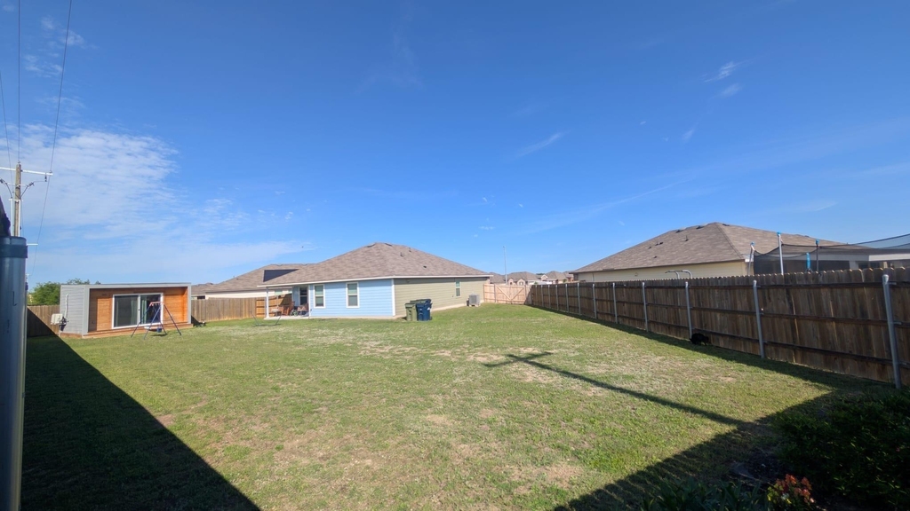 154 Hammond Ct - Photo 0