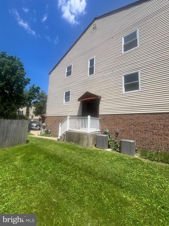 13085 Blakeslee Drive - Photo 18