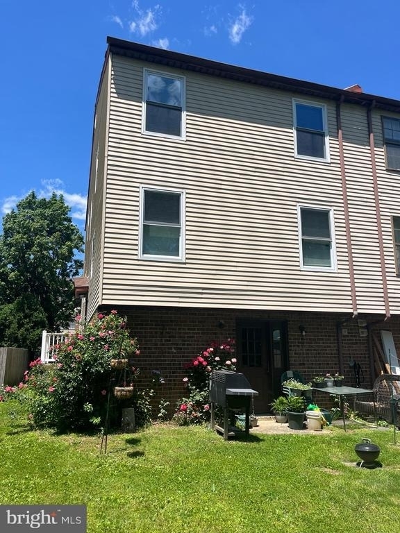 13085 Blakeslee Drive - Photo 16