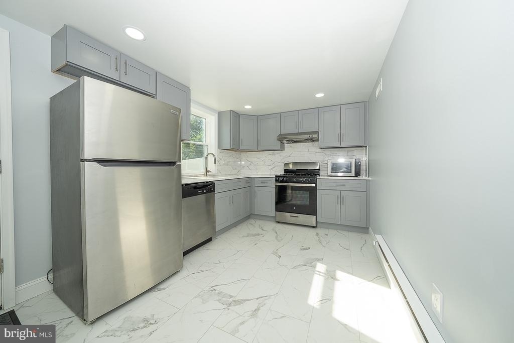 4520 Baker Street - Photo 19