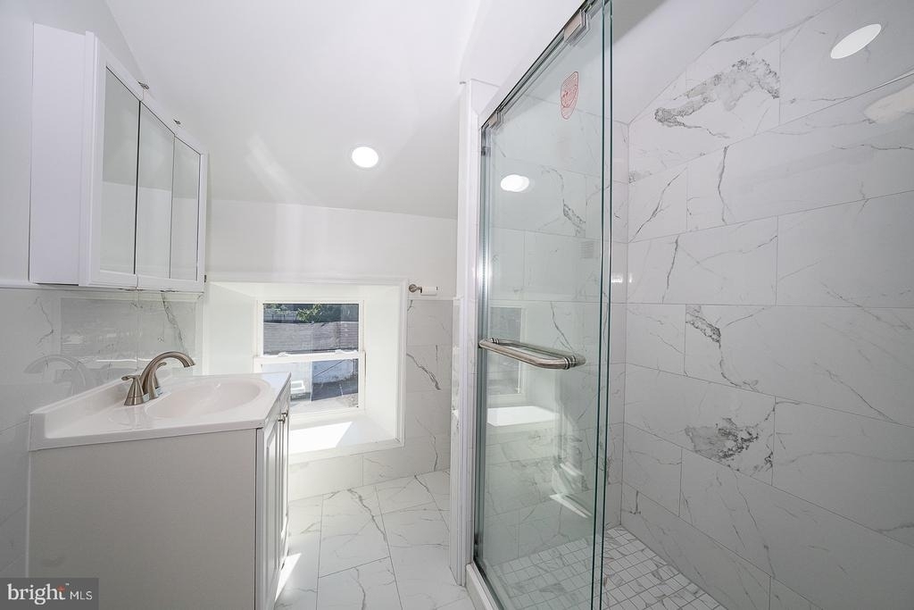 4520 Baker Street - Photo 27