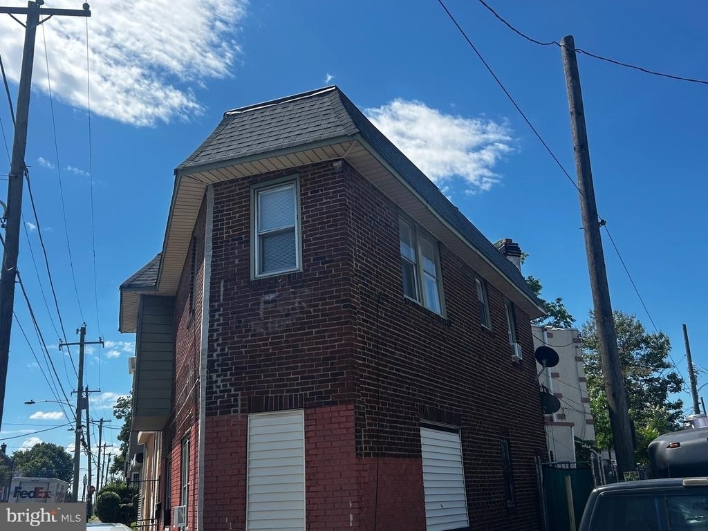 1860 Wakeling Street - Photo 8