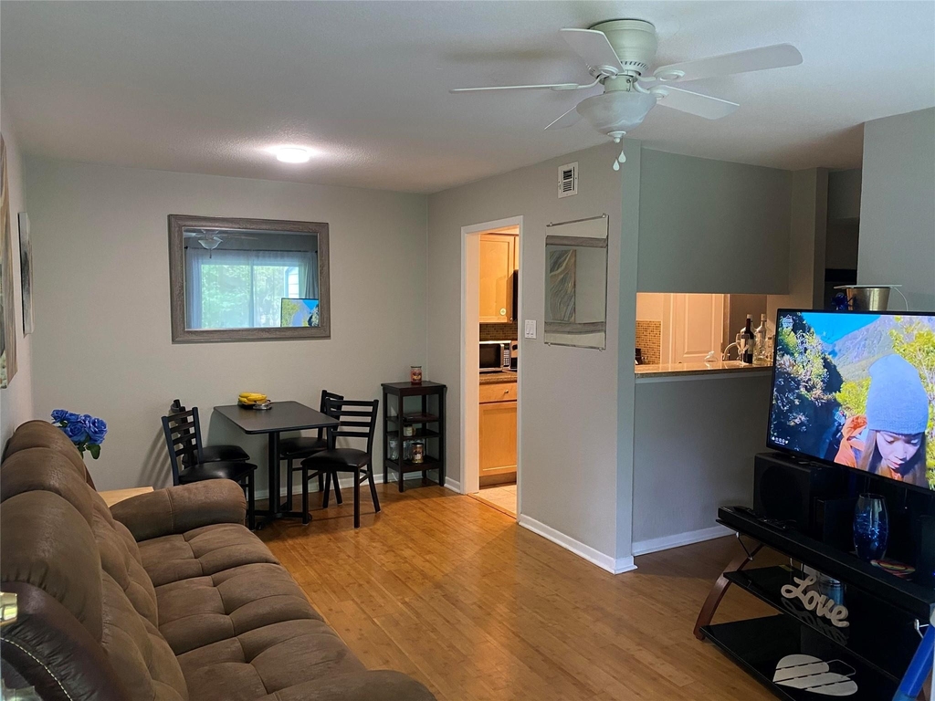 3204 Menchaca Rd - Photo 3