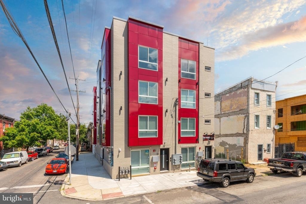 421 W Cumberland St - Photo 19