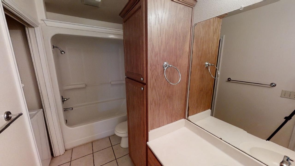 412 Burleson St - Photo 10