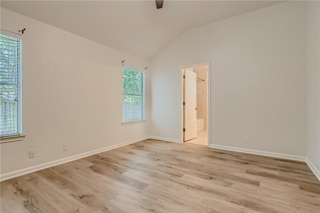 102 Osage Ct - Photo 15
