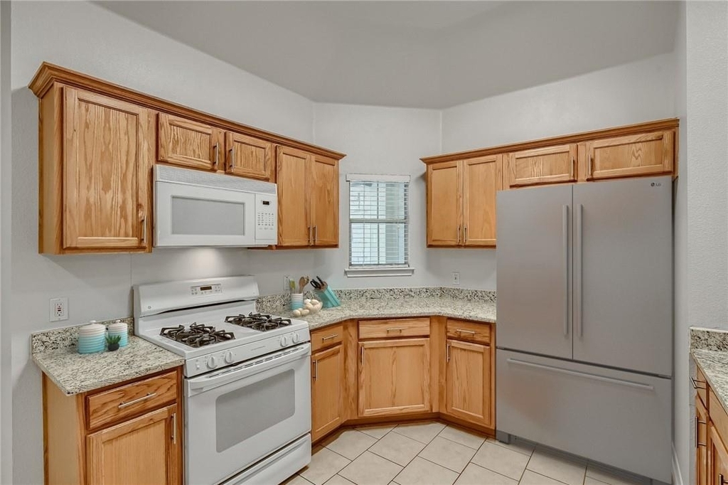 102 Osage Ct - Photo 8