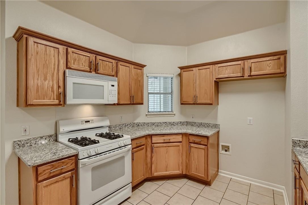 102 Osage Ct - Photo 9
