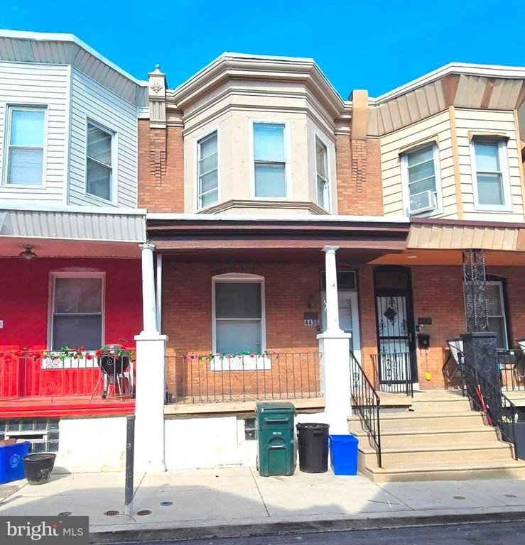 4436 N Chadwick Street - Photo 0