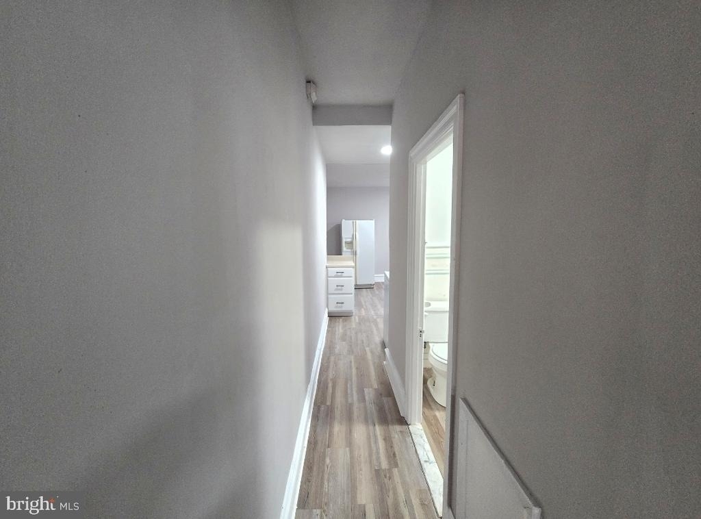 6149 W Columbia Avenue - Photo 8