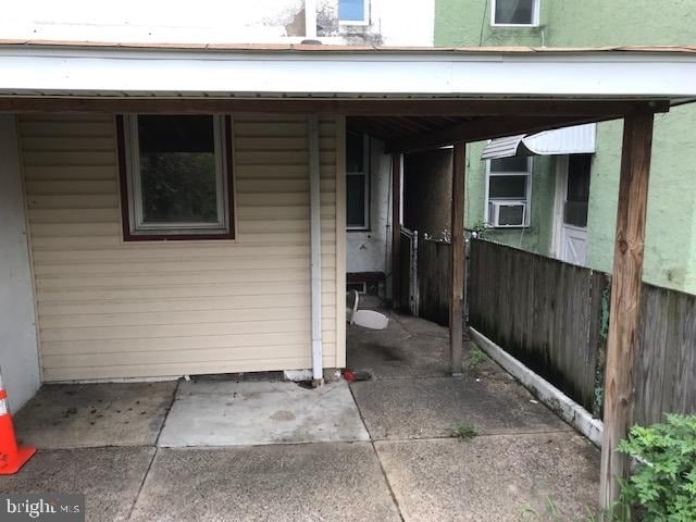 4639 Worth St - Photo 4