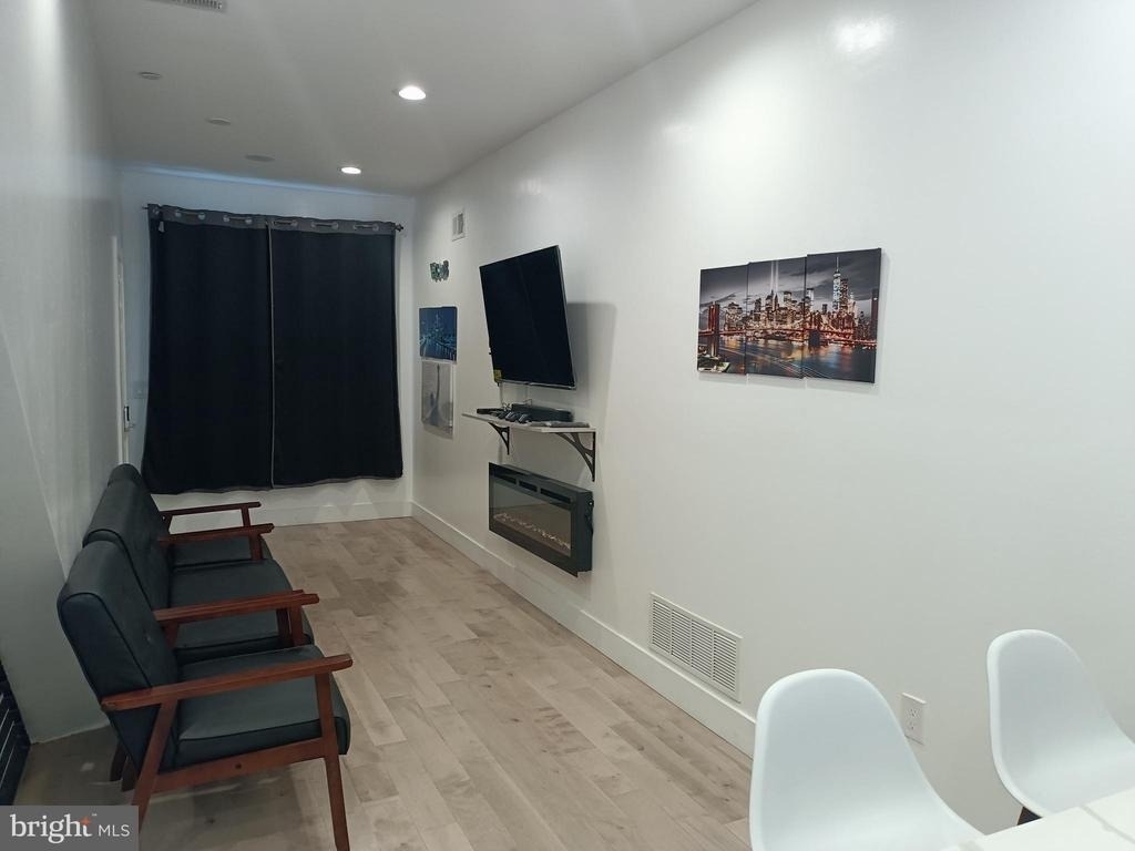 2146 N Fairhill Street - Photo 8