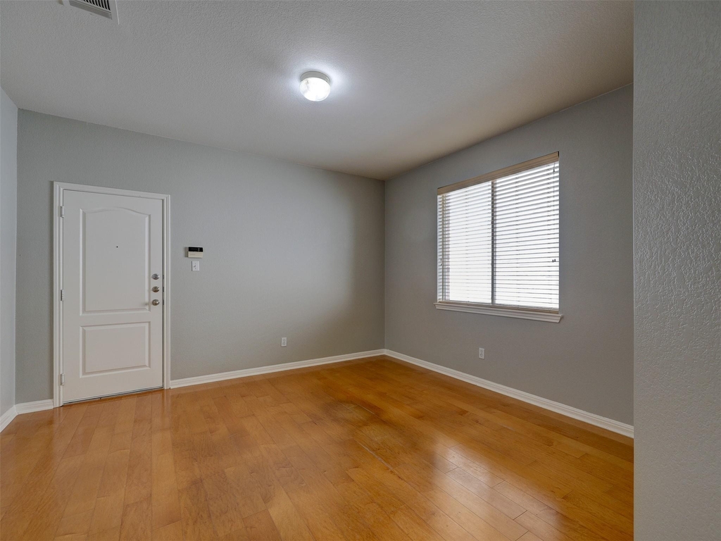 1554 Homewood Cir - Photo 15