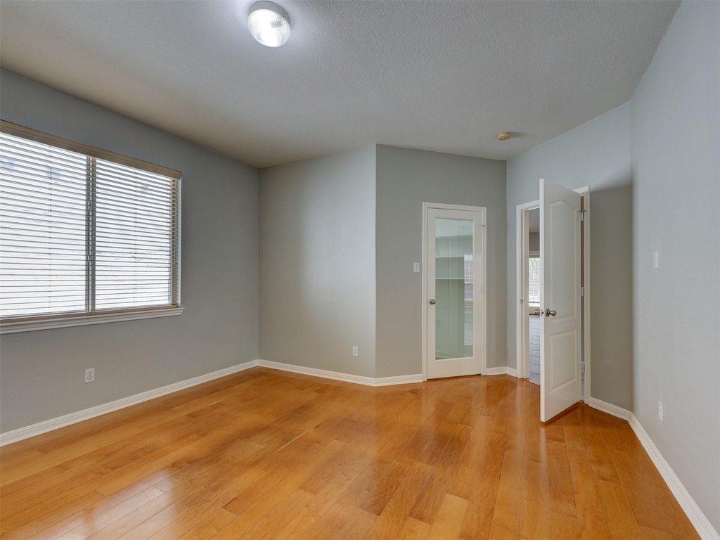 1554 Homewood Cir - Photo 16