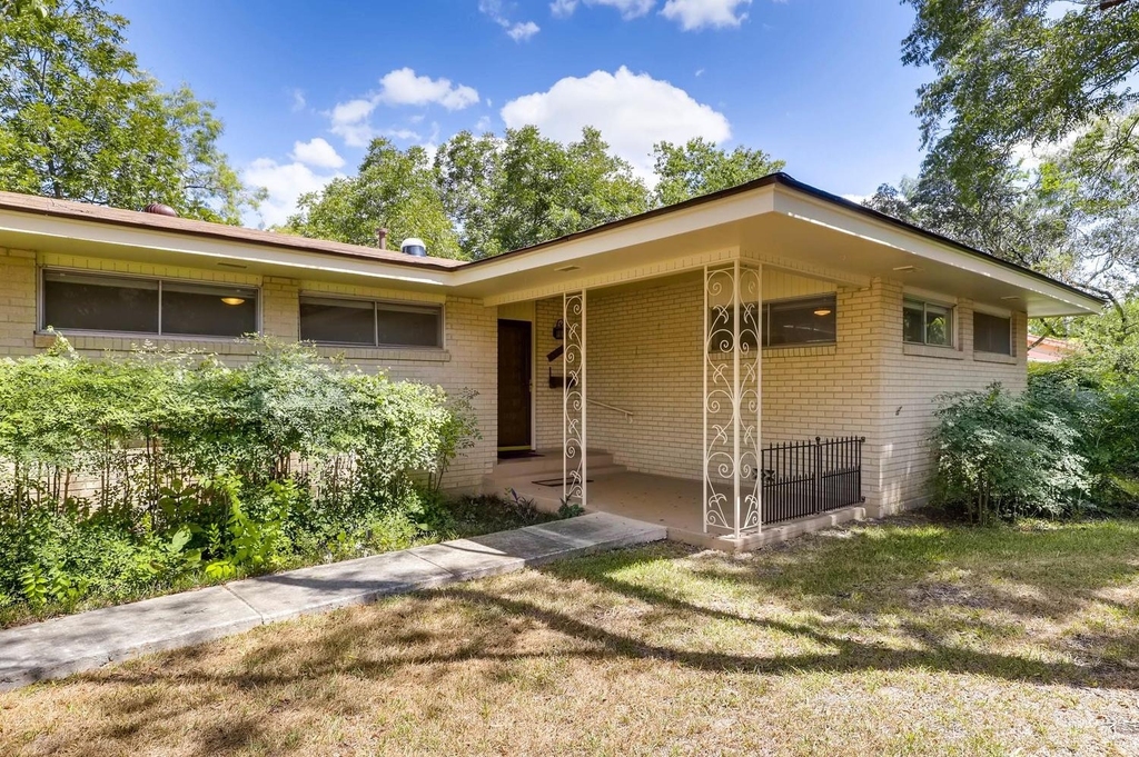 446 Pike Rd - Photo 1
