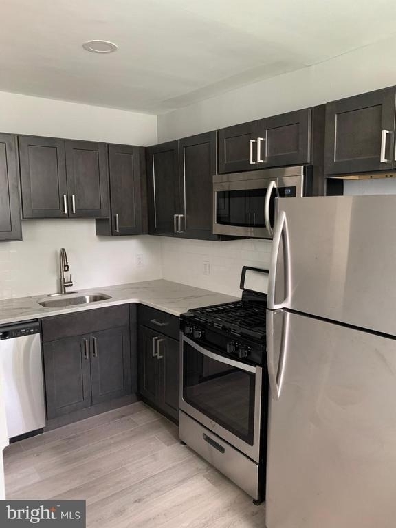 617- 625 E Vernon Road - Photo 3