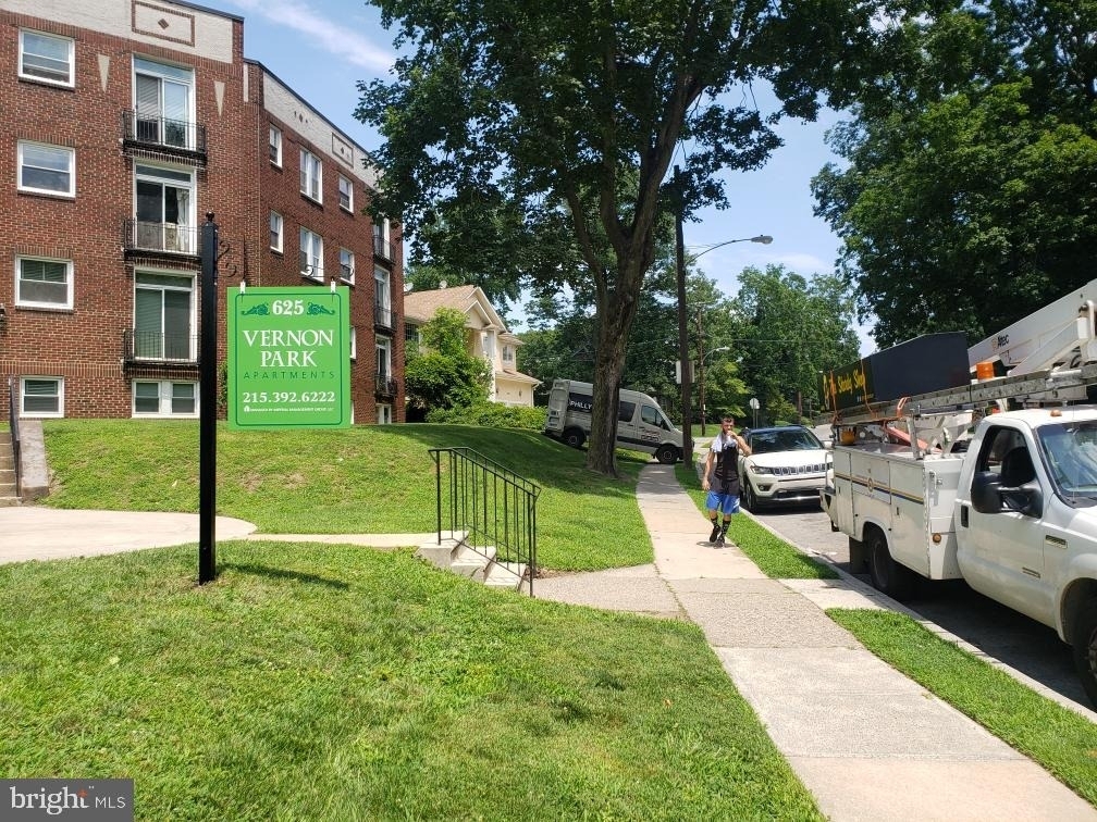 617- 625 E Vernon Road - Photo 2