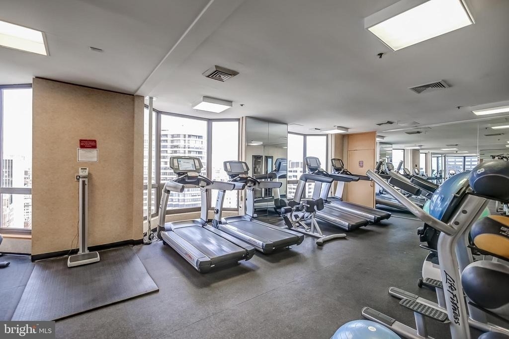 2020 Walnut Street - Photo 11