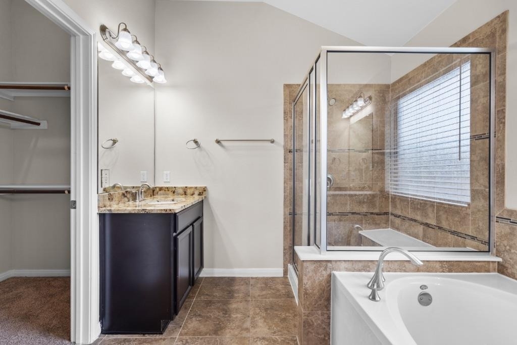 2923 Bluffstone Dr - Photo 9