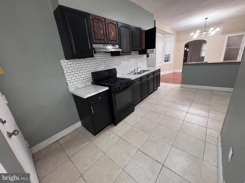 1812 S 57th Street - Photo 6