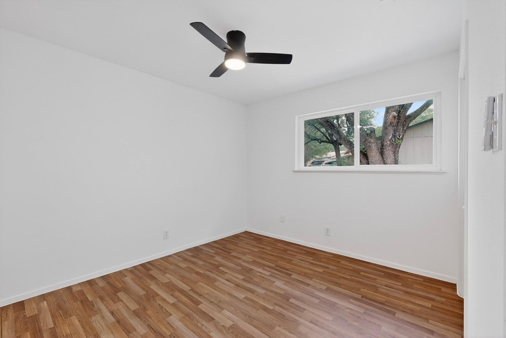 9807 Dallum Dr - Photo 24