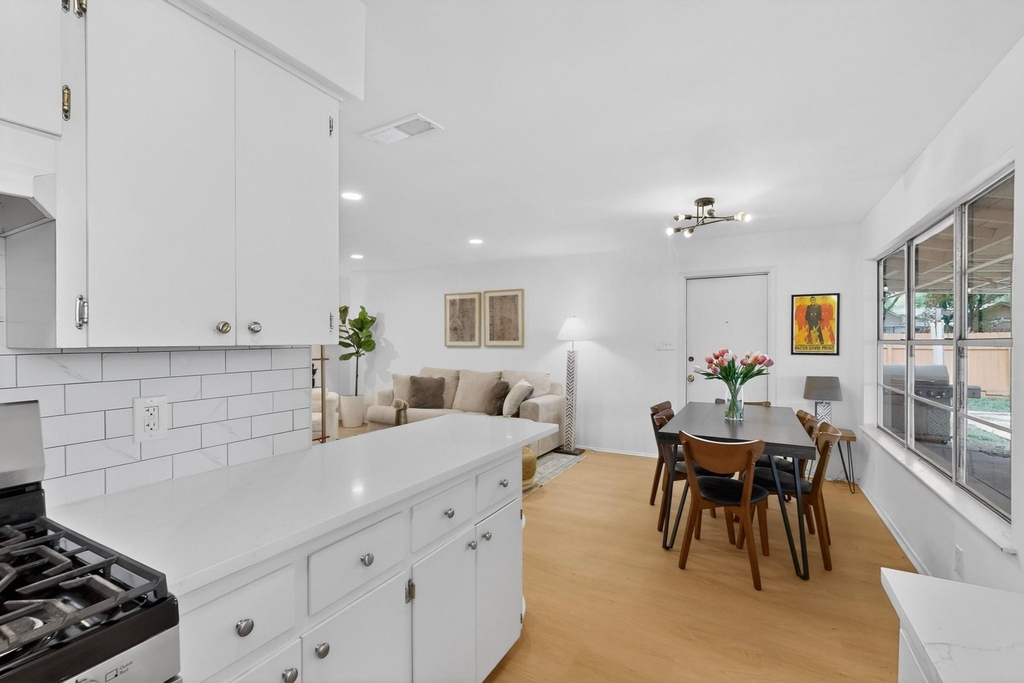 9807 Dallum Dr - Photo 10