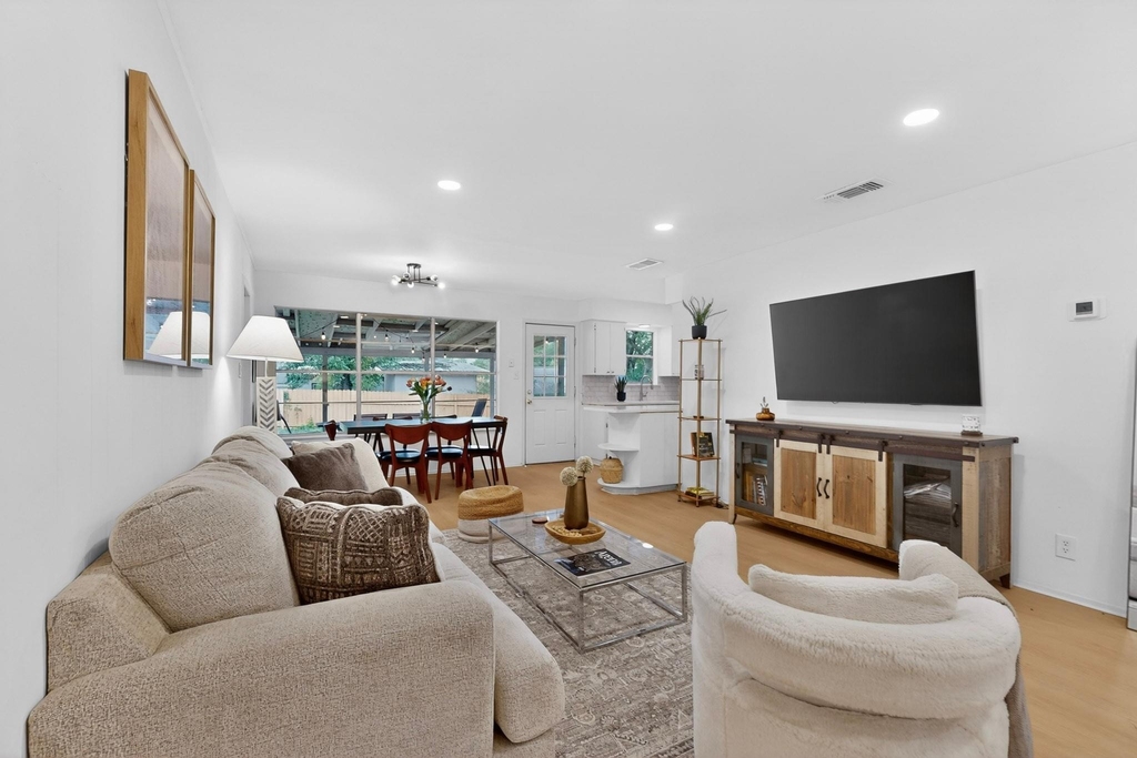 9807 Dallum Dr - Photo 5
