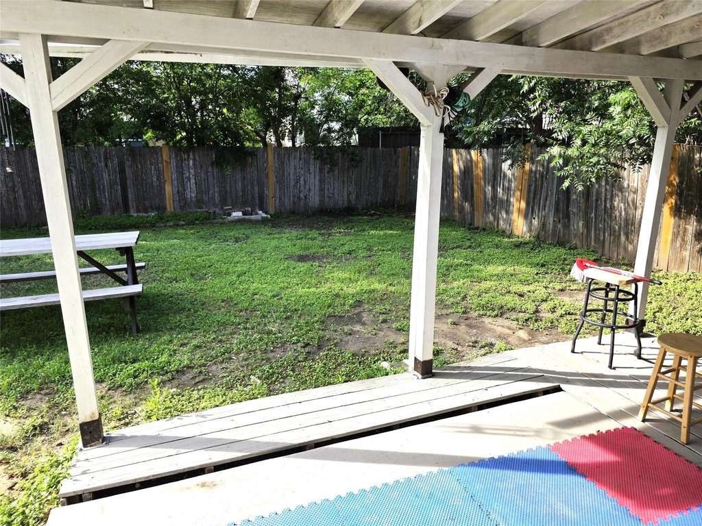 1600 Hollow Tree Blvd - Photo 13