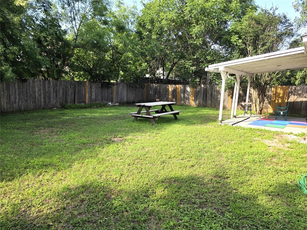 1600 Hollow Tree Blvd - Photo 15