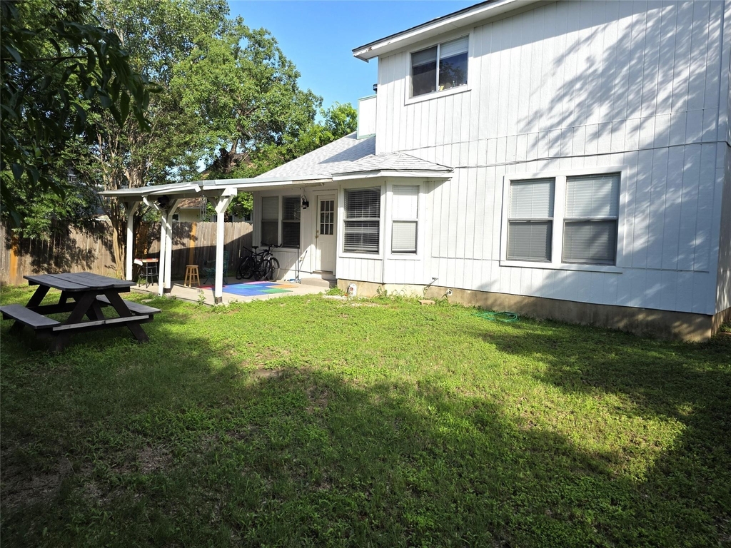 1600 Hollow Tree Blvd - Photo 16