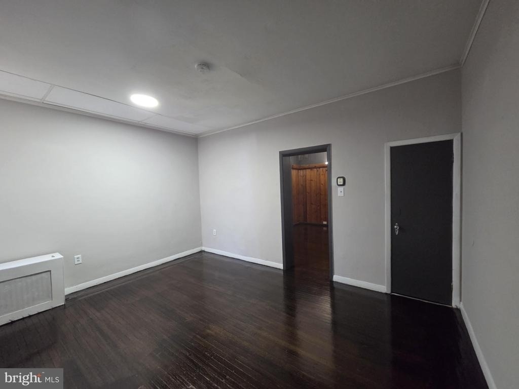 633 E Allegheny Avenue - Photo 25
