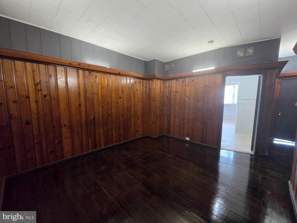 633 E Allegheny Avenue - Photo 22