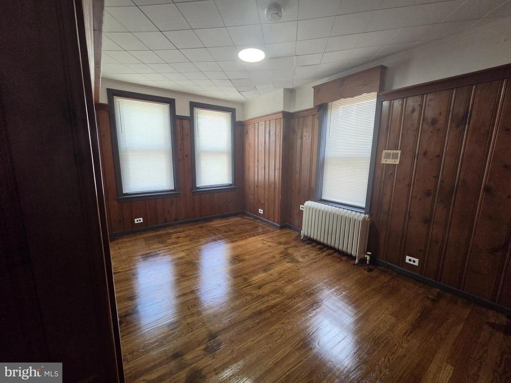 633 E Allegheny Avenue - Photo 35