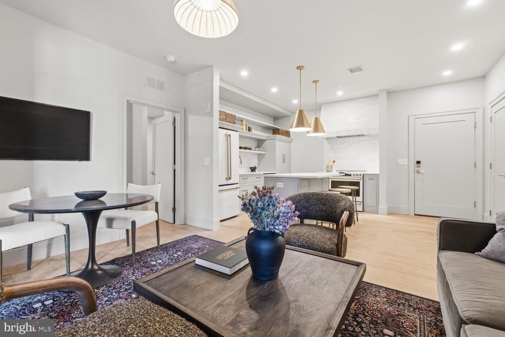 8623 Germantown Unit 203 Avenue - Photo 15