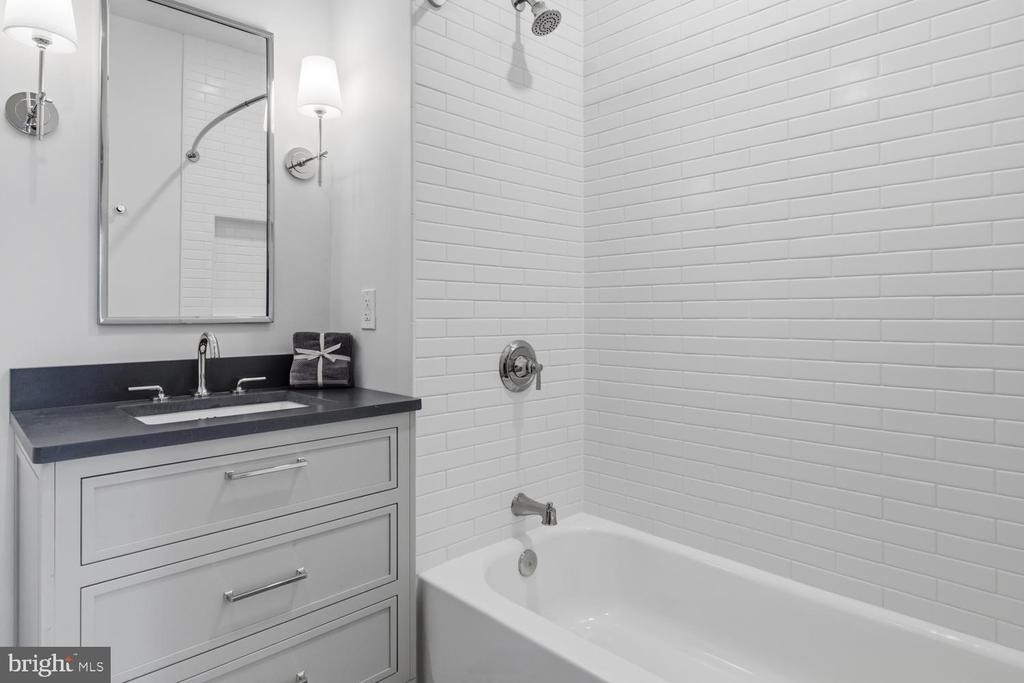 8623 Germantown Unit 203 Avenue - Photo 24