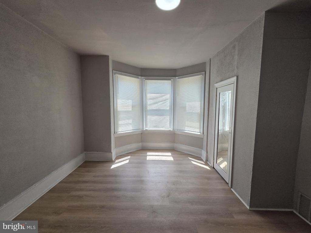 5137 Marion Street - Photo 7