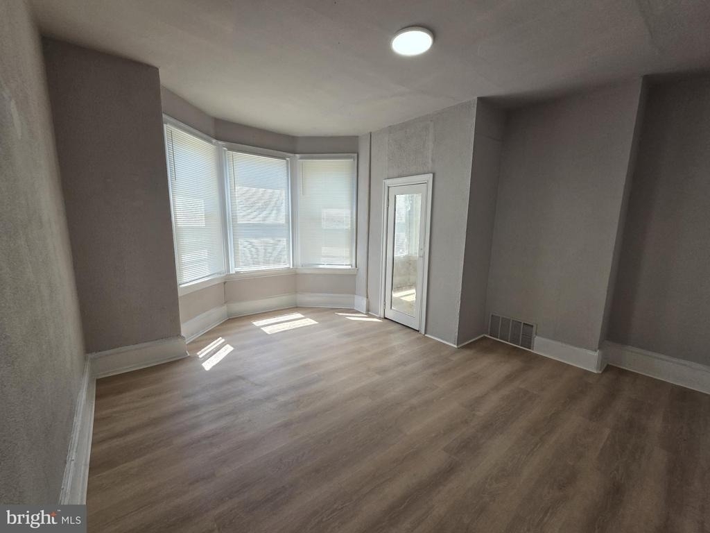 5137 Marion Street - Photo 9