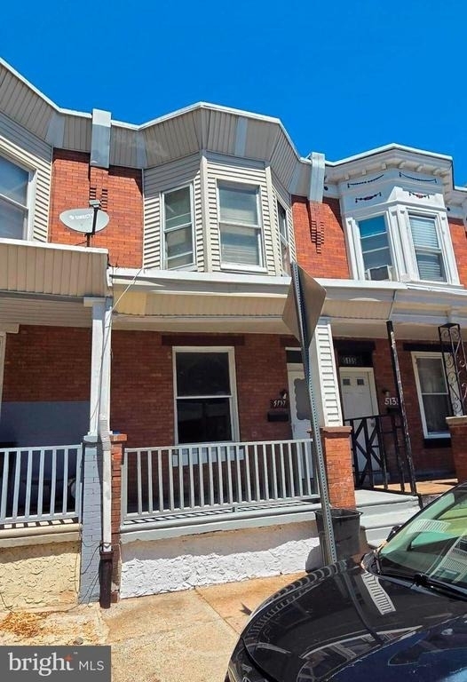 5137 Marion Street - Photo 0