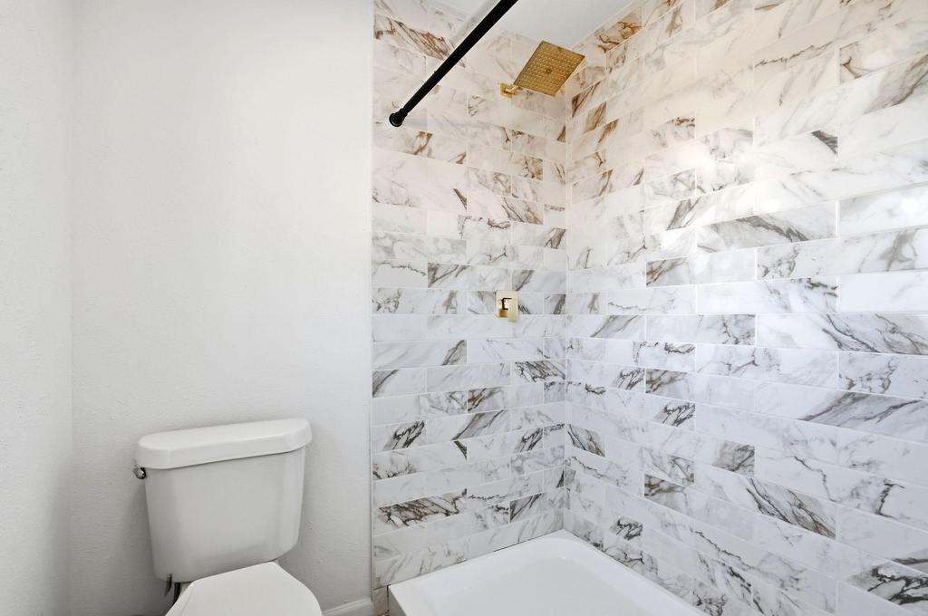 13004 Esplanade St - Photo 11
