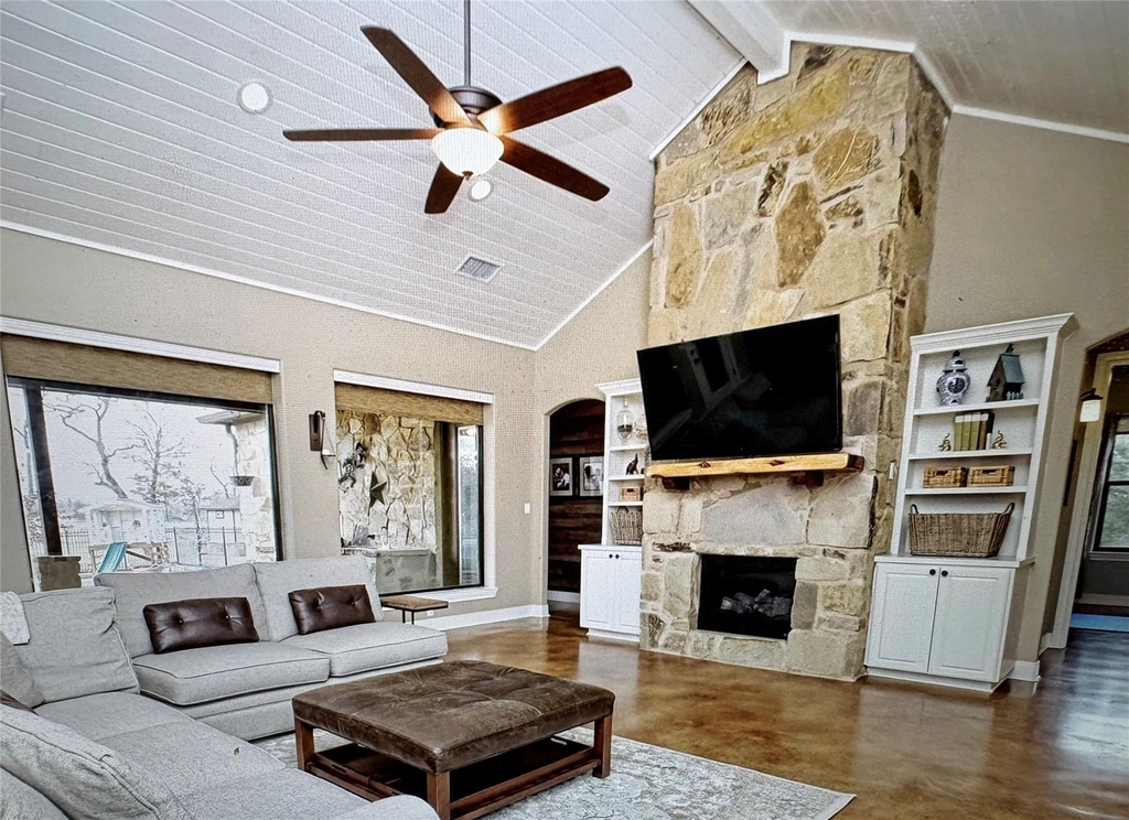 126 Packsaddle Dr - Photo 7