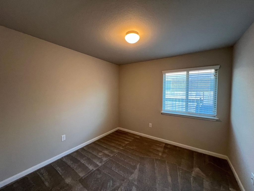 105 Rock Mill Loop - Photo 1