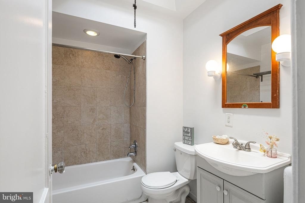 5361 Morse Street - Photo 28