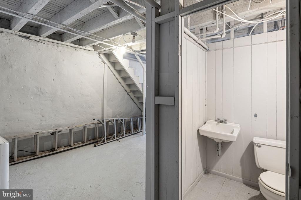 5361 Morse Street - Photo 18