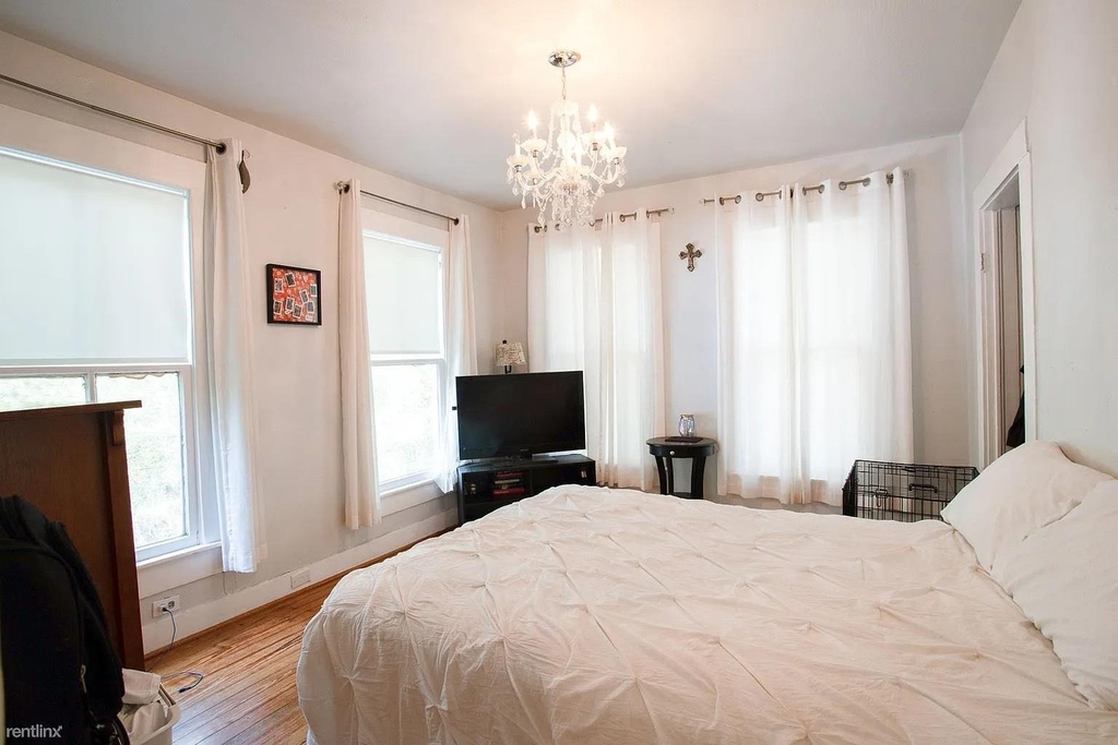 431 Lindsey St - Photo 6