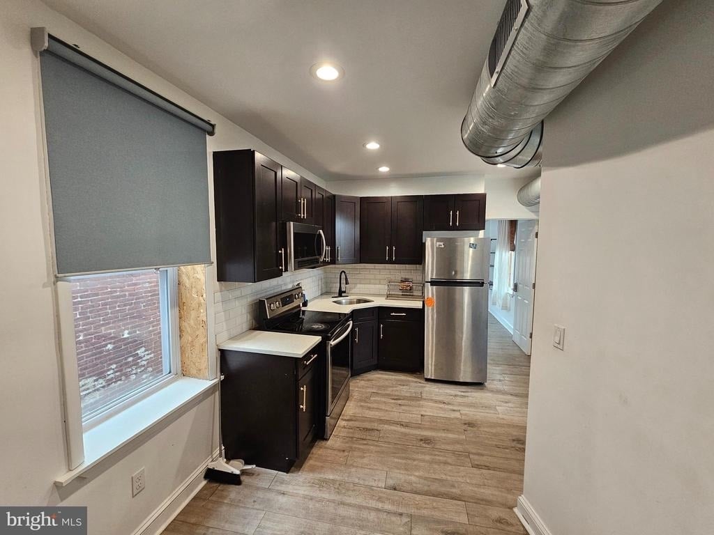 617 E Locust Avenue - Photo 3